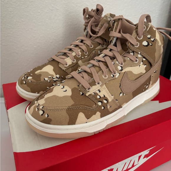 Nike dunks - Picture 2 of 4